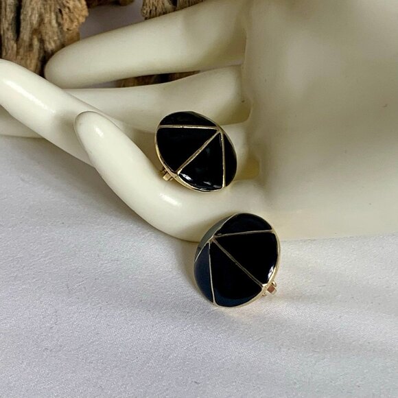 Vintage 80s Black Enamel Gold Tone Clip on Earrings - Picture 5 of 5